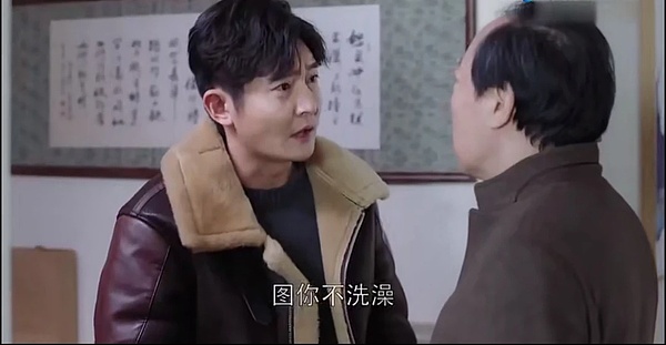 揭秘：狗狗币大鳄疯狂扫货20亿枚，市场即将迎来暴风雨？