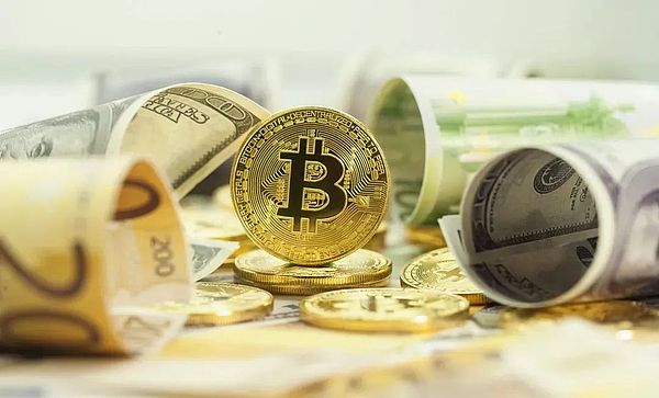 稳定币帝国反击战：为何Circle要掀翻Visa的支付江山？